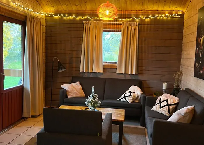 شاليه Sfeervolle En Ruime Il Mauroux (Lot)