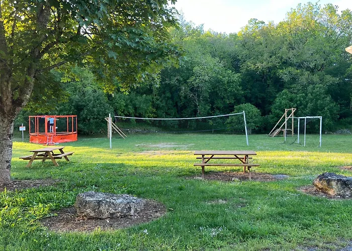 شاليه Sfeervolle En Ruime Il Mauroux (Lot)